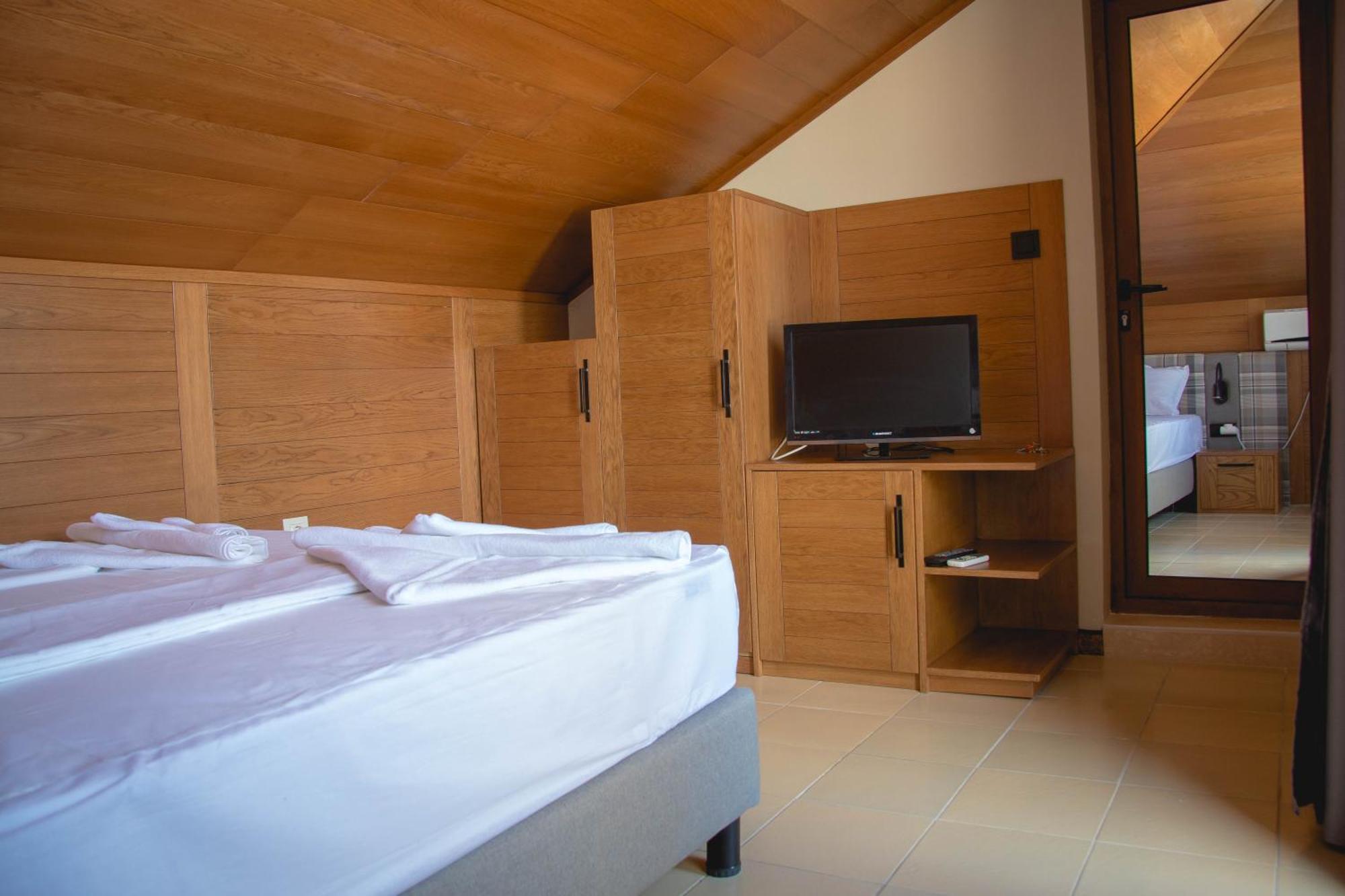 Prince Cyril Hotel Nesebar Exterior foto